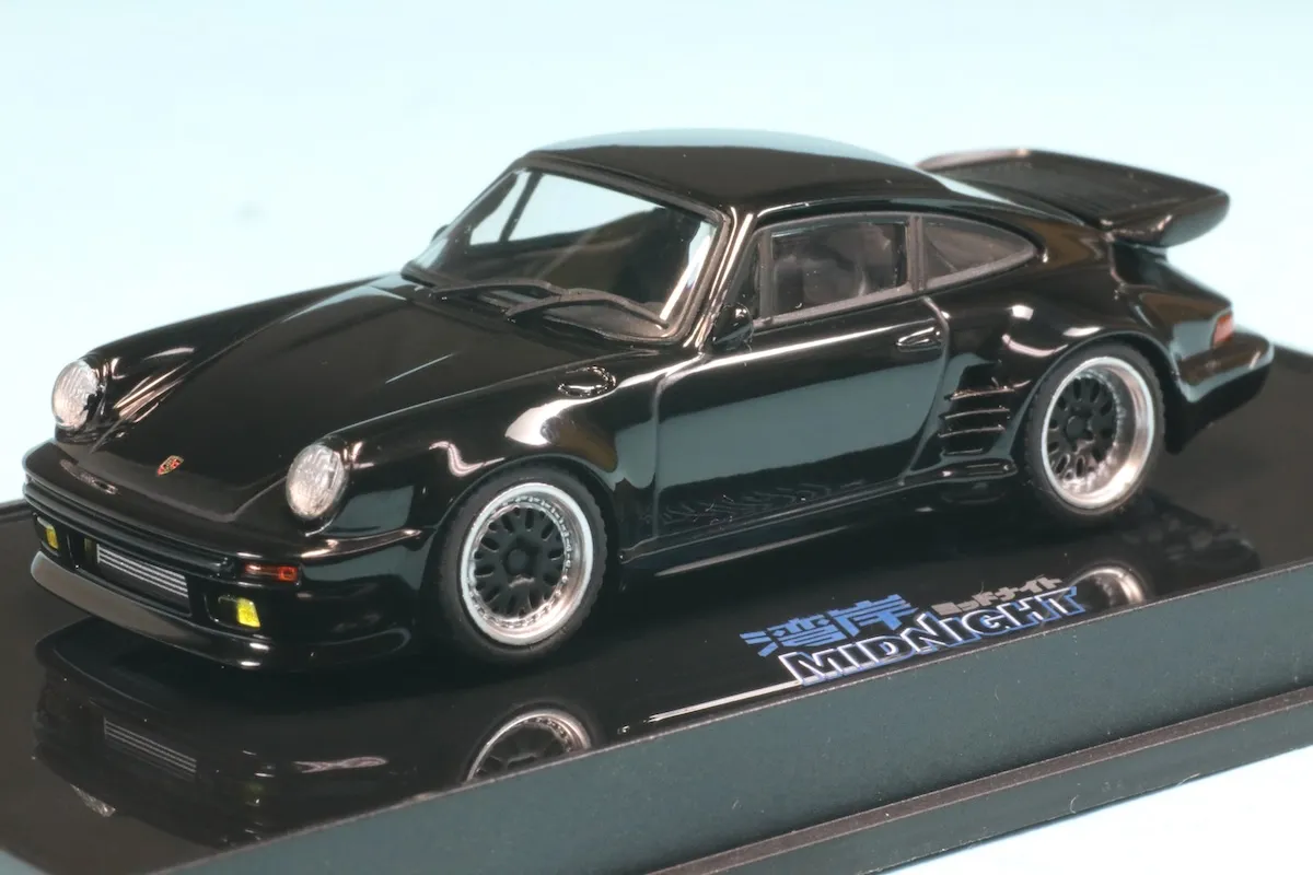 オートアート 1/64 ポルシェ 911 (930) ターボ 「湾岸ミッドナイト
