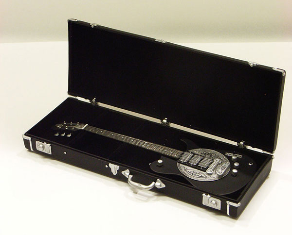 THE GUITAR LEGEND / ザ・ギターレジェンド ギターケース by