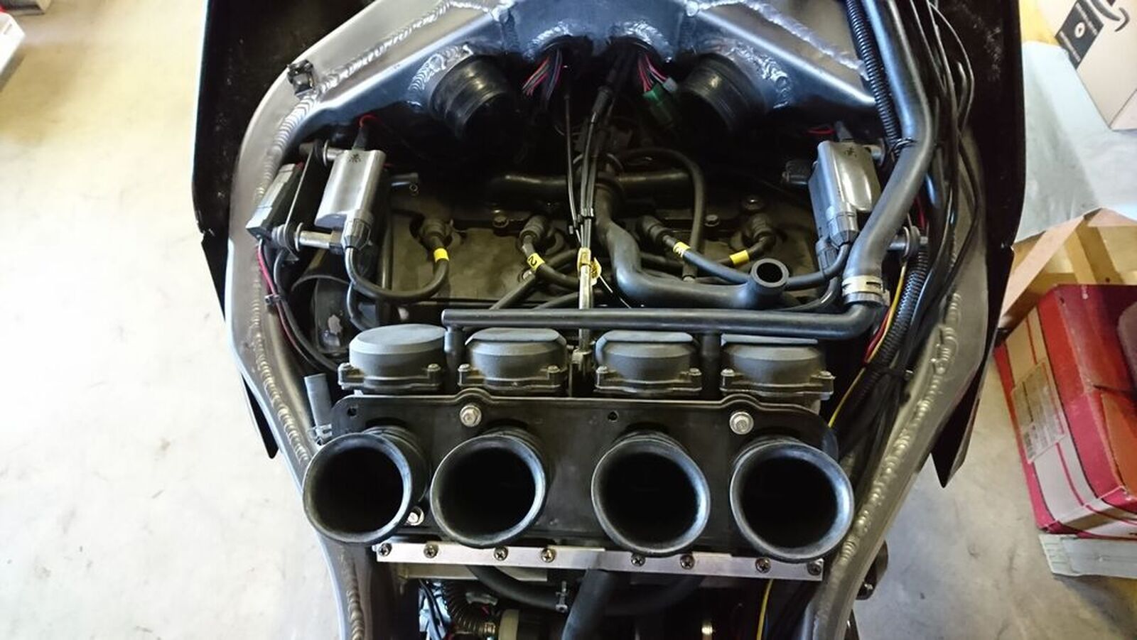 KAWASAKI ZZR1100/ZX-11「エンジンが掛からない」 | ウェビック