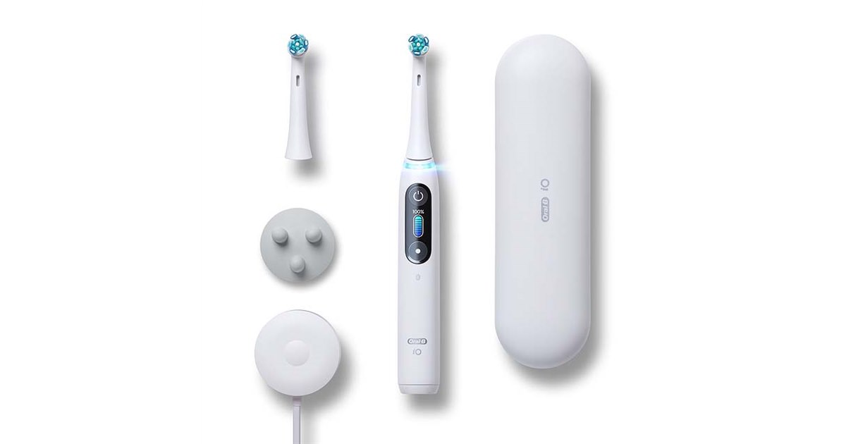 ブラウン、電動歯ブラシ「オーラルB iO8 ホワイト アラバスター」を11