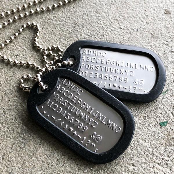 ミリタリー仕様 ステンレス ドッグタグ エンボス 2枚組み 認識票