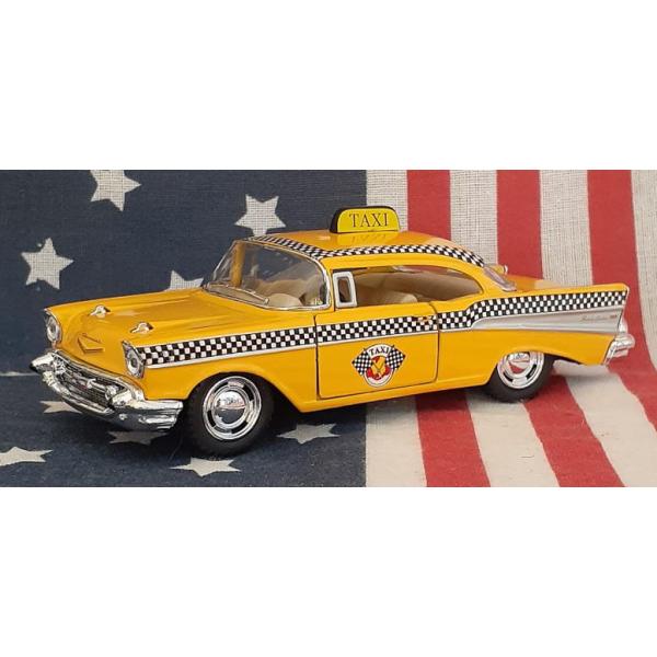 KiNSMART製 プルバックミニカー 1957 シボレーベルエア Belair