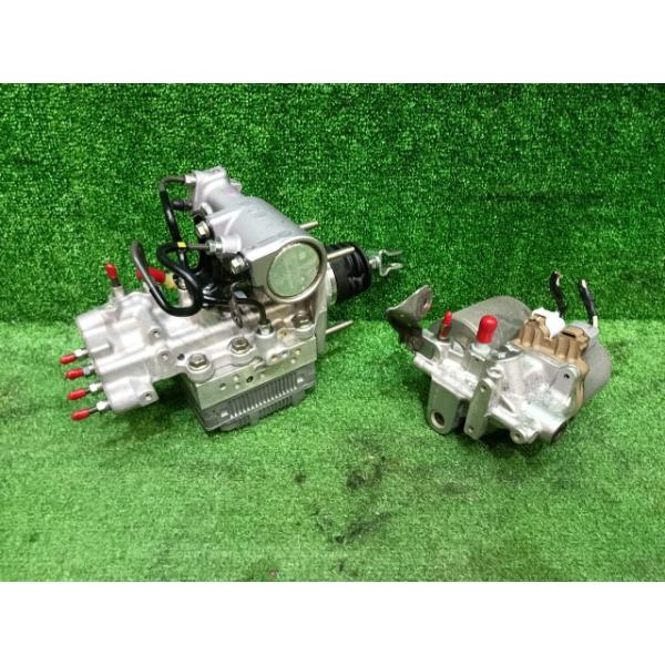 アクア DAA-NHP10 ABSアクチュエーター ブレーキブースターセット