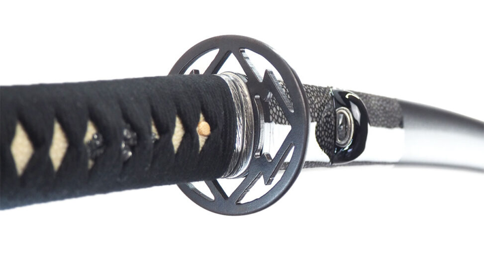 東京都H様 居合刀特注製作（本黒石目塗腰鮫着鞘） - 刀部 かたなべ