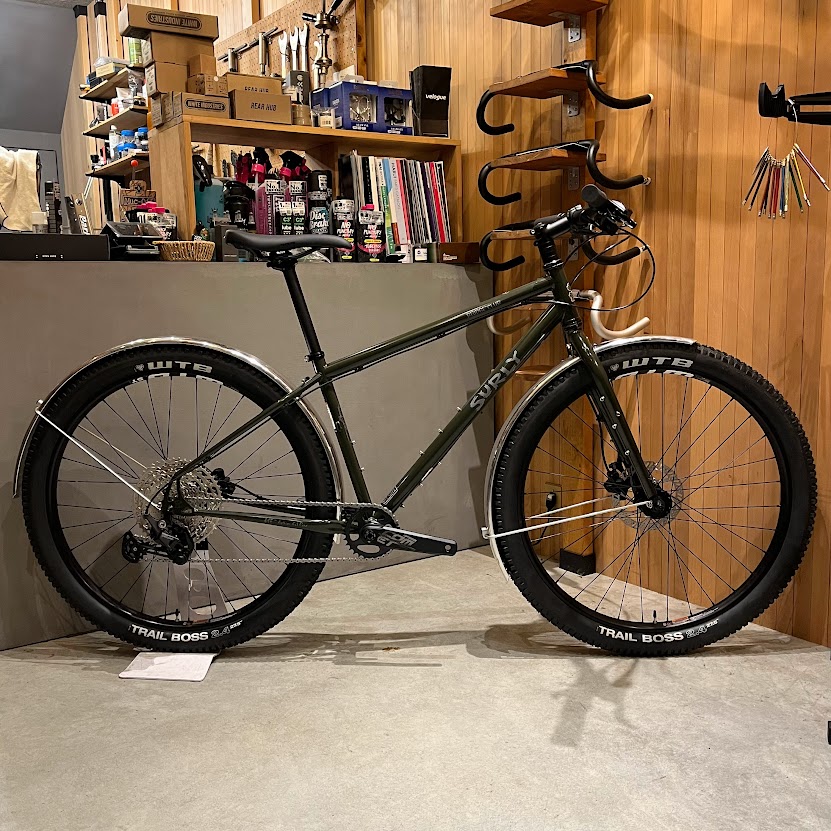 SURLY Bridge Club に SimWorks by Honjo フェンダーを取り付けて納車
