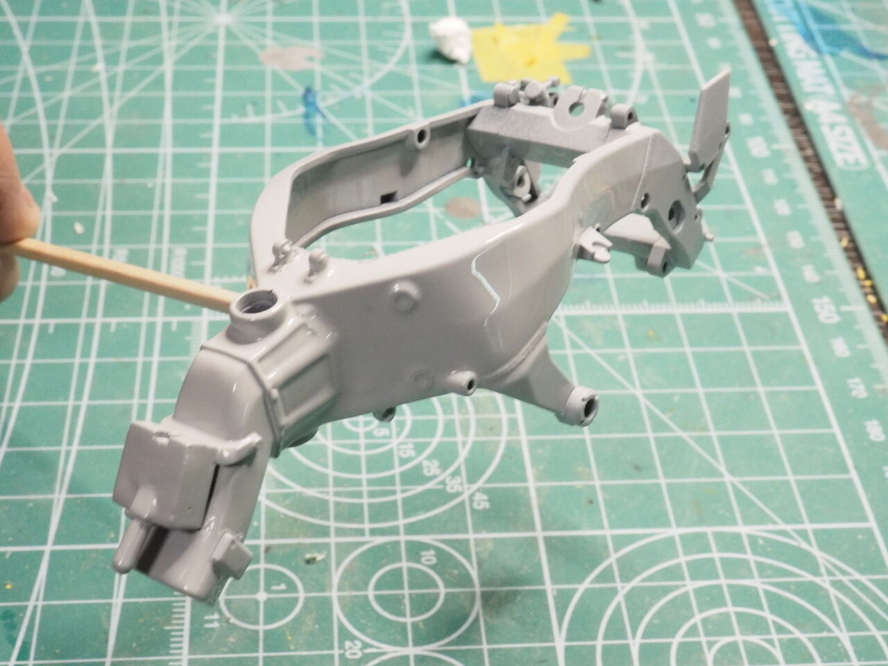 作る タミヤ KAWASAKI Ninja ZX-RR 1/12「その4 エンジン③とフレーム