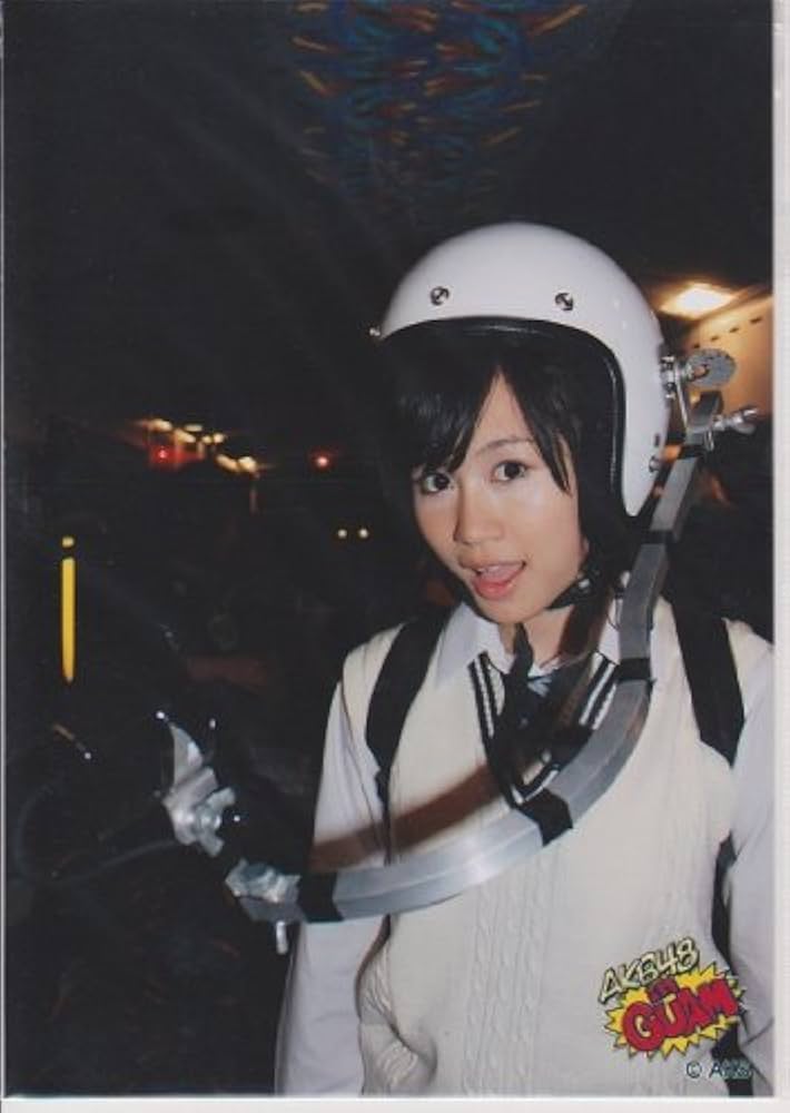 Amazon.co.jp: AKB48生写真 in GUAM 週刊akb【前田敦子】 : 本