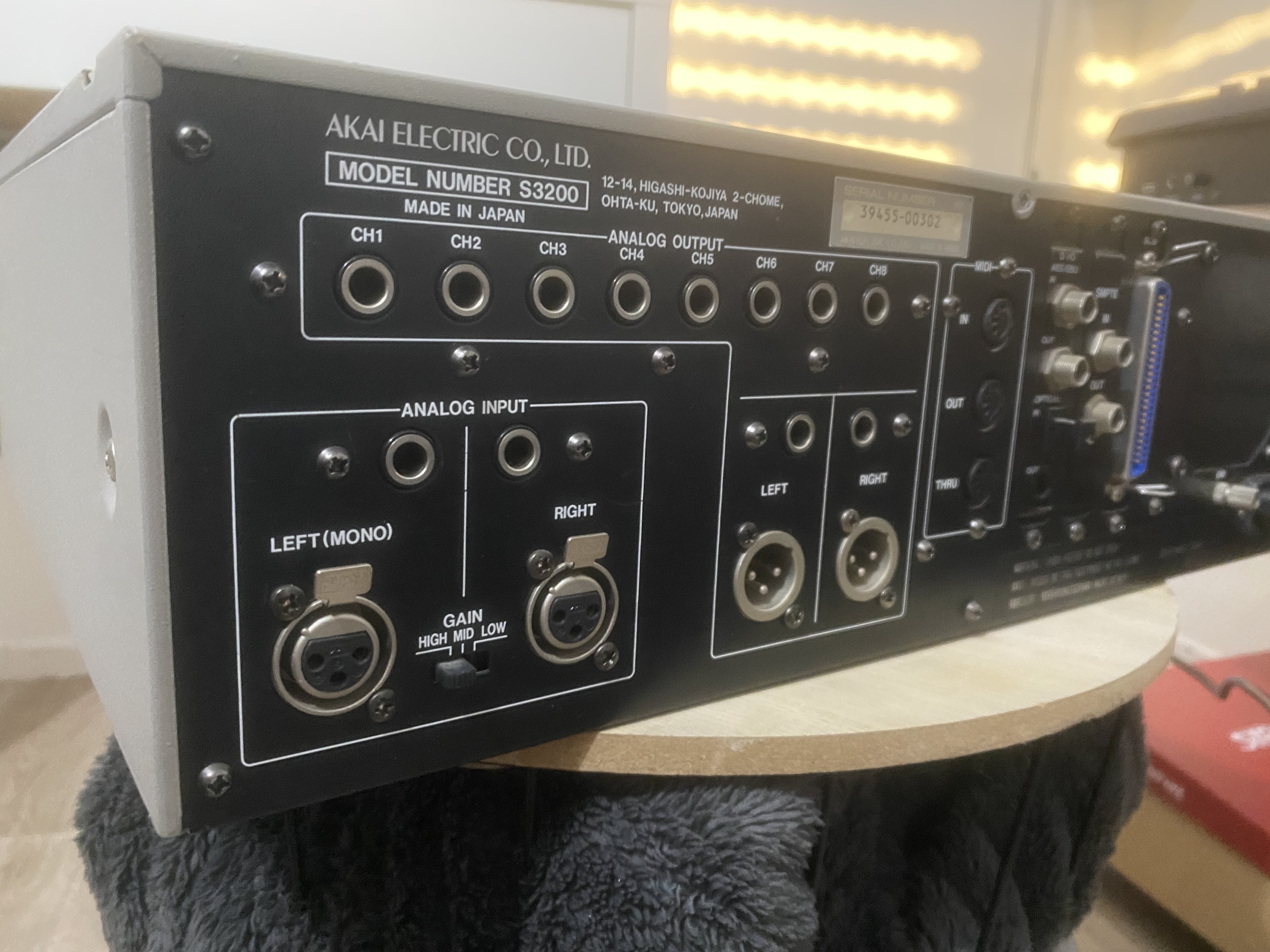 DTM・DAW AKAI S3200 S3200 - Akai Professional S3200 - Audiofanzine