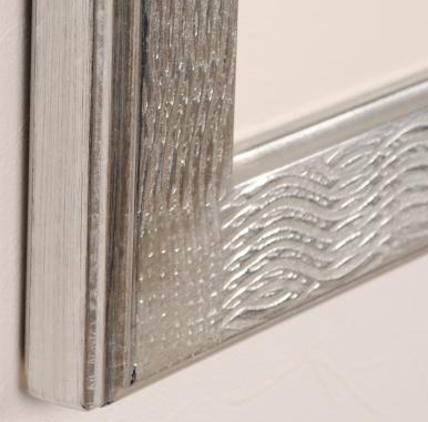 ホアキン・トレンツ・リャドがシルクスクリーンの版画で制作した花の