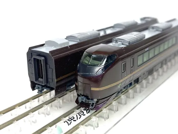 E655系 なごみ(和)と特別車両が入線しました。 KATO 10-1991 / 4935-1