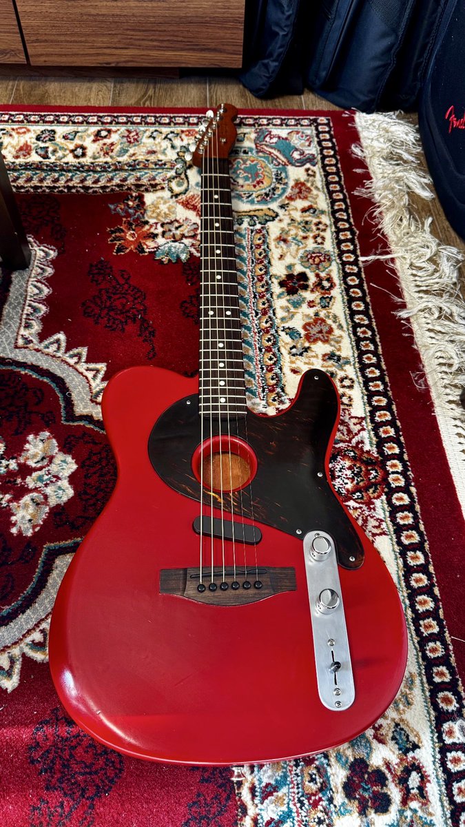 Fender Daiki Tsuneta Acoustasonic Telecaster 常田さんのあの