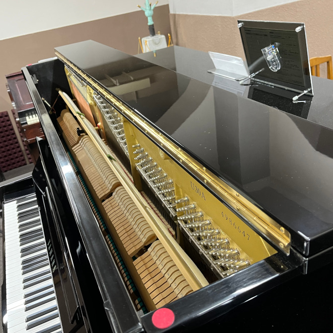 中古》U30A ヤマハアップライトピアノ | ご成約済み商品 | 大阪・本町