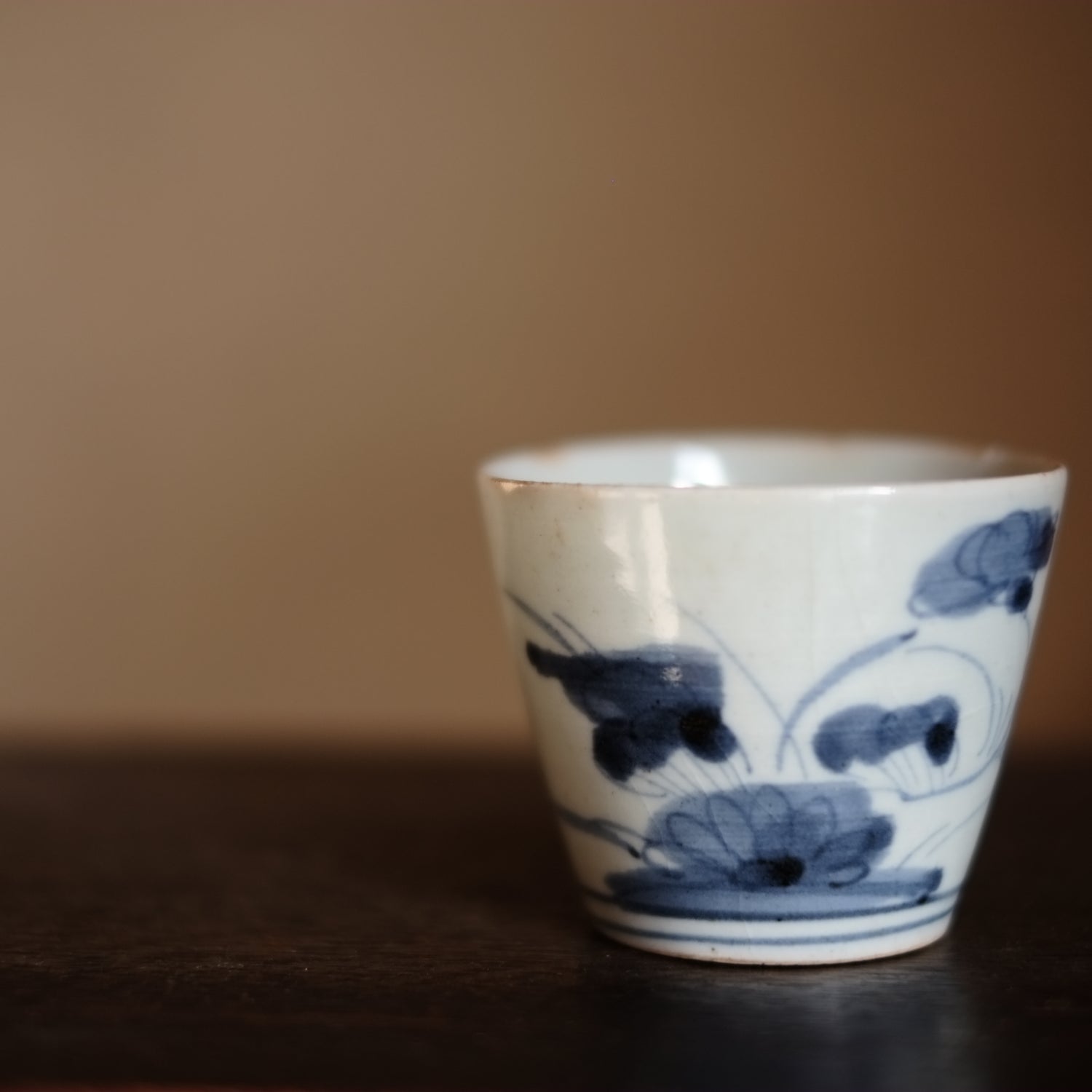 古伊万里 草花文蕎麦猪口 (江戸時代) – 逢季荘