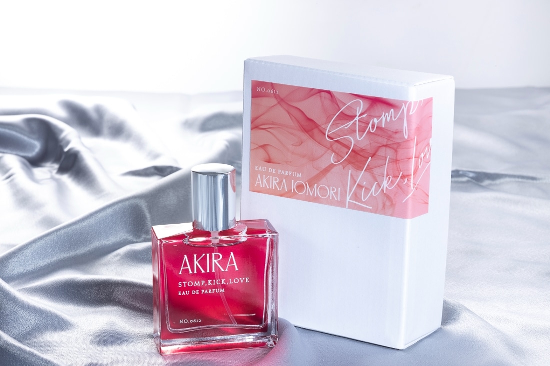 踏んだり、蹴ったり、愛したり】香水 五百森泰: グッズ・文具