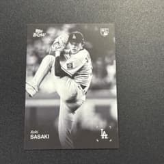 佐々木朗希 2025 Topps Black White ルーキーカード - メルカリ