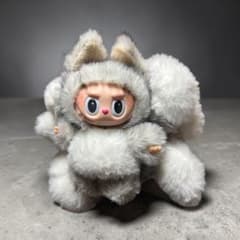 美品】海外限定 九尾 ZIMOMO ブブ グレー&白 - メルカリ