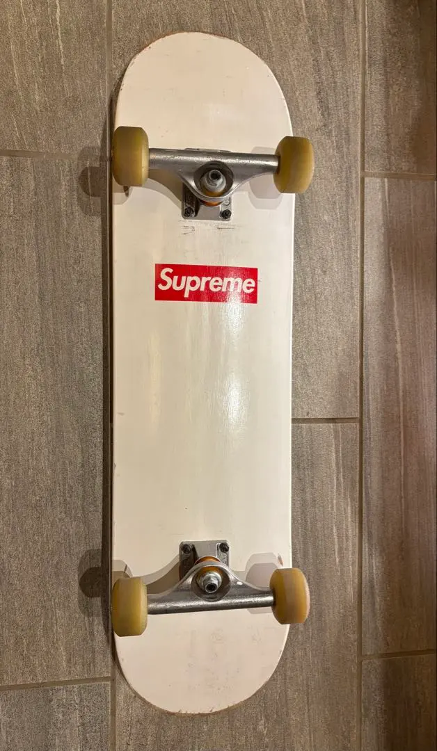 2026年最新】supremeデッキテープの人気アイテム - メルカリ