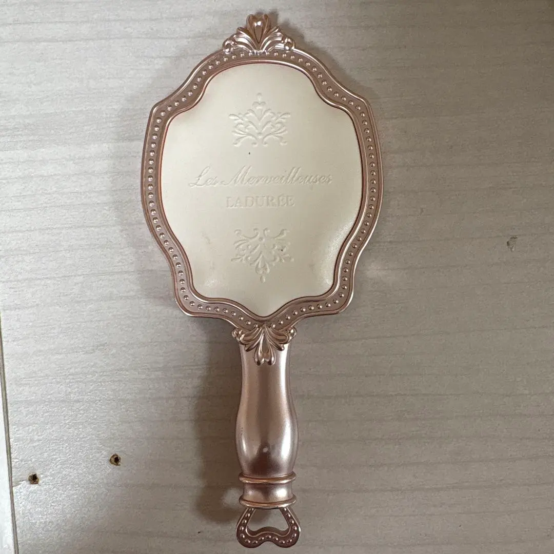 2026年最新】ラデュレ 手鏡の人気アイテム - メルカリ
