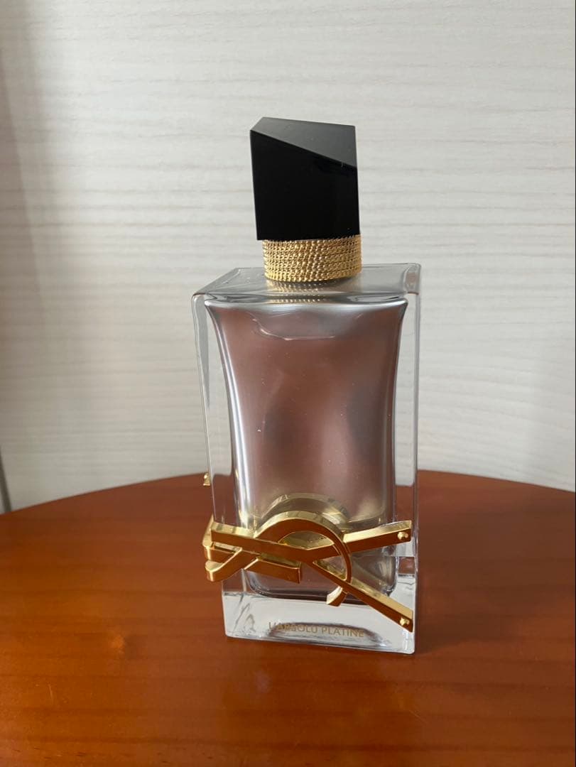 イヴサンローラン リブレ ラプソリュ プラチナム パルファン 90ml