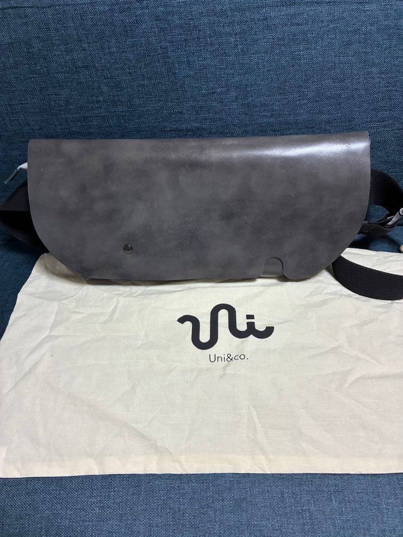 Uni&co メッセンジャーバッグ (S)/ASH-FAS Uni&co. メッセンジャーバッグ S-FAS-WAX