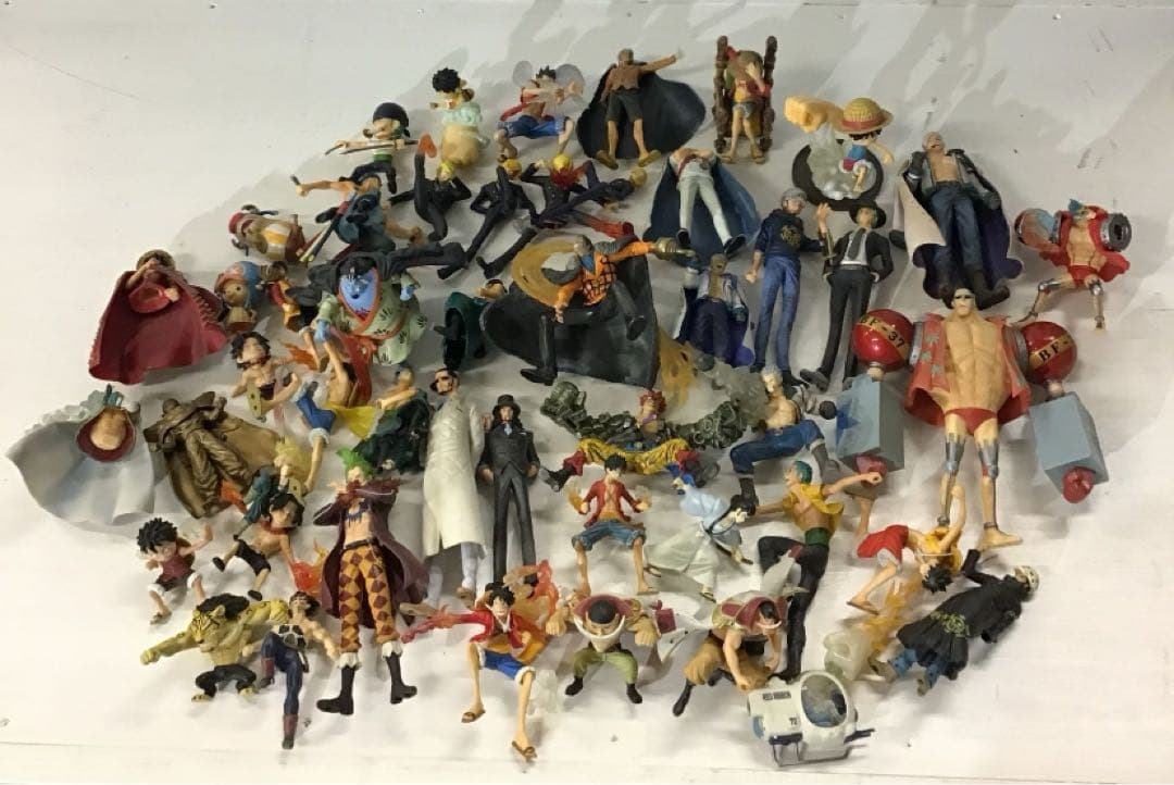 ワンピース フィギュアまとめ ドラゴンボールフィギュア - メルカリ