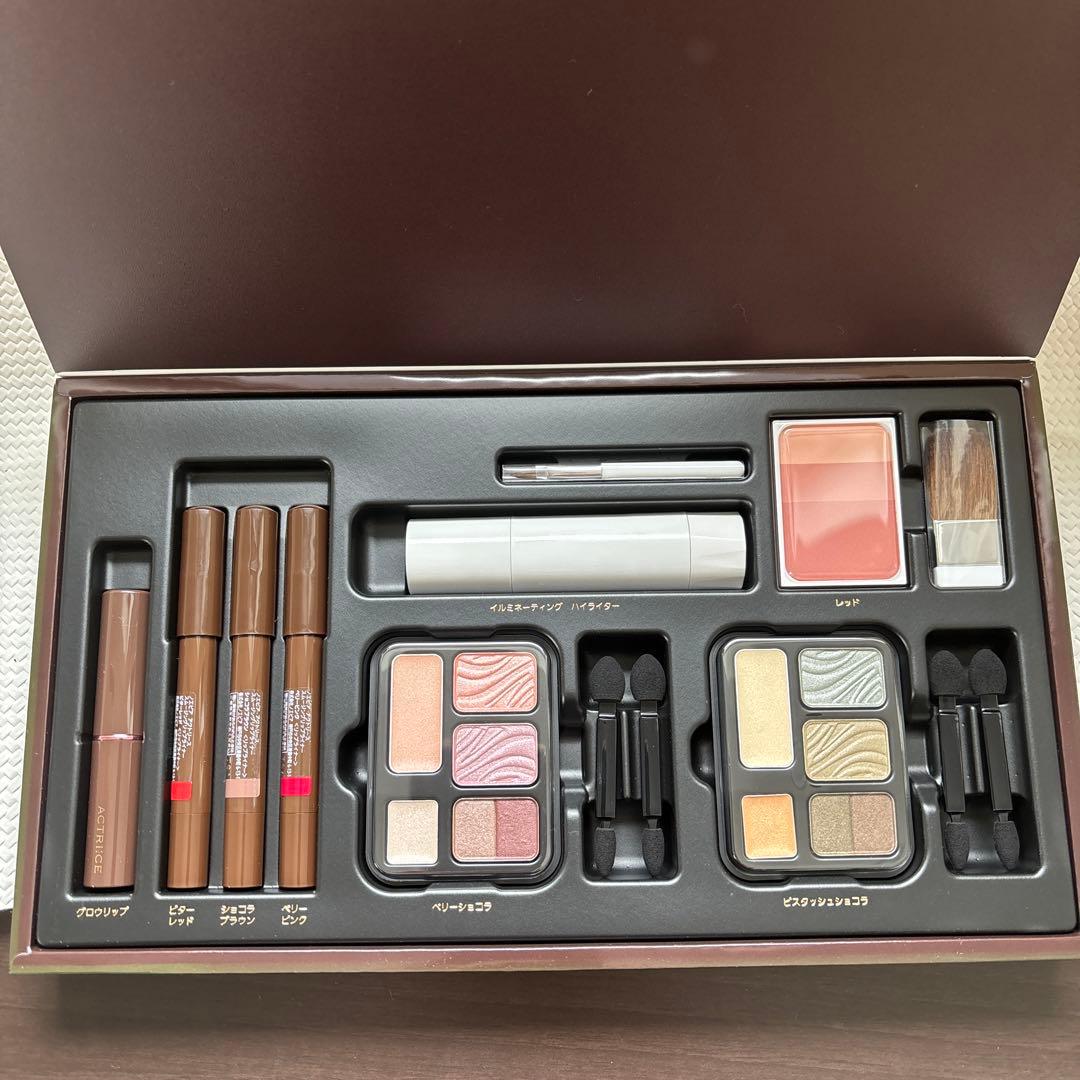 新品未使用　メイクセット