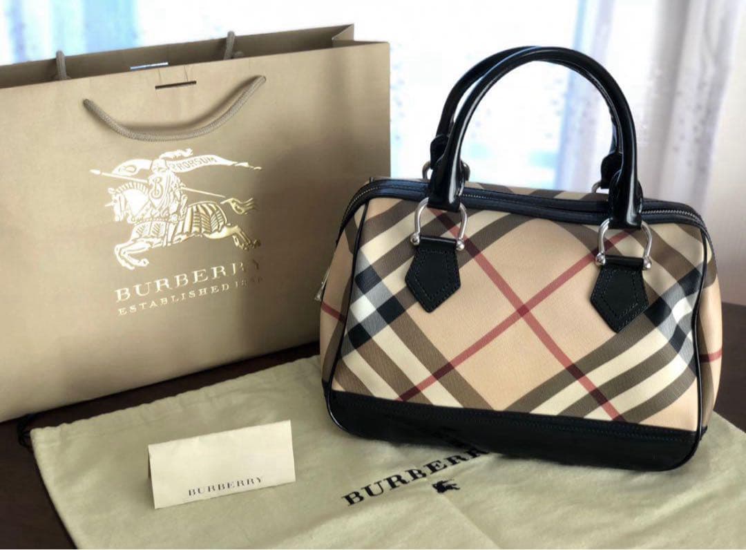 Burberry バッグ