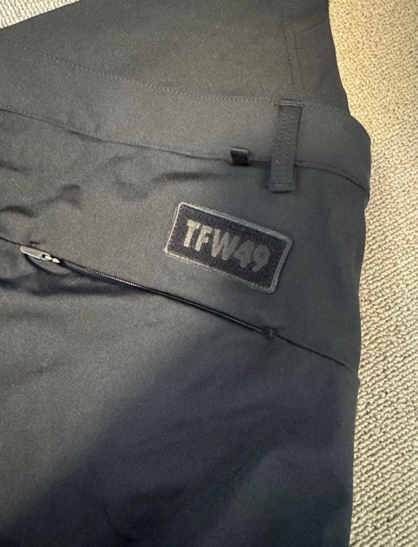 TFW49 ブラック スリムフィットパンツ　ゴルフパンツ