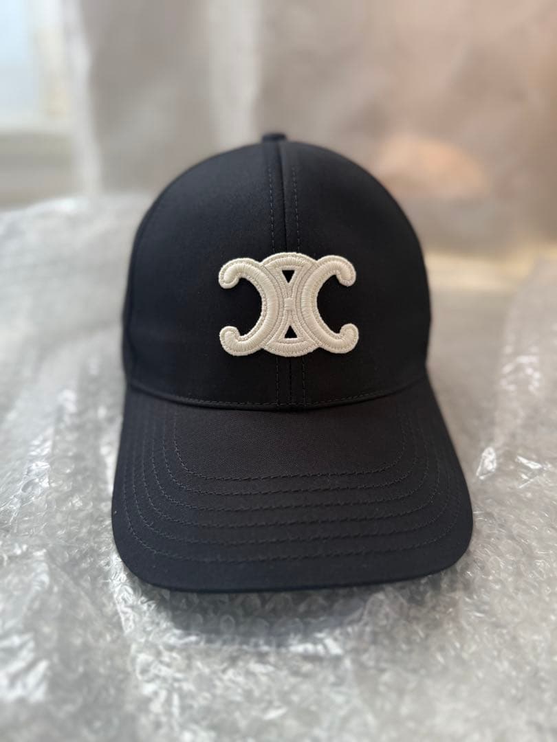 試着のみ CELINE トリオンフ ベースボールキャップ M ブラック 中古・古着通販】CELINE (セリーヌ) トリオンフ ベースボールキャップ