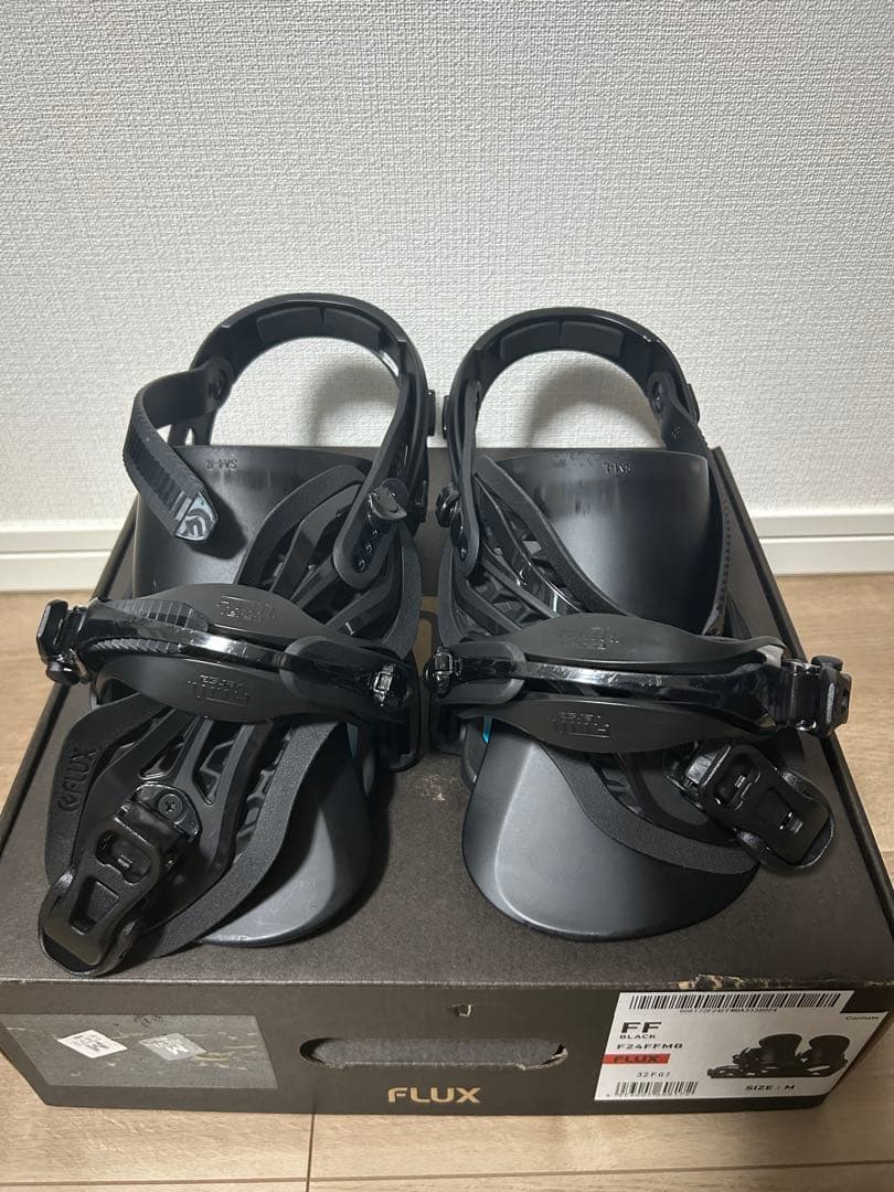 美品】店舗販売限定品 FLUX ビンディング FFフリーフット ブラック