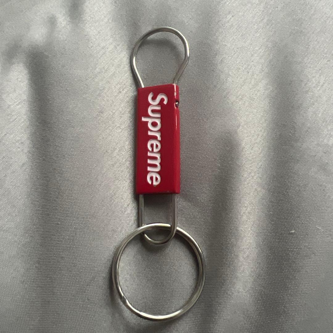 supreme カラビナ - メルカリ