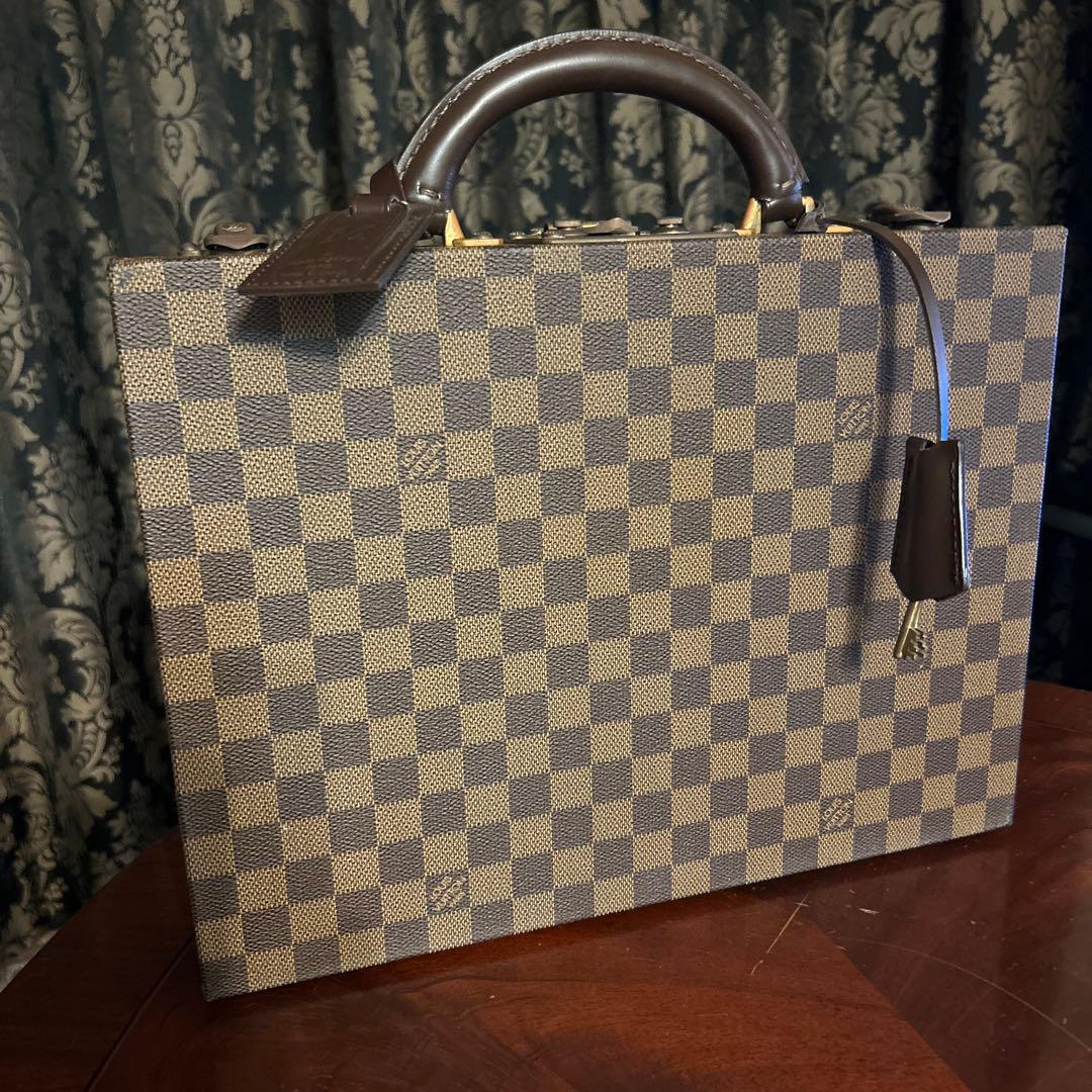 1080！！ Cisco Nexus 93216TC-FX2 Switch - Cisco