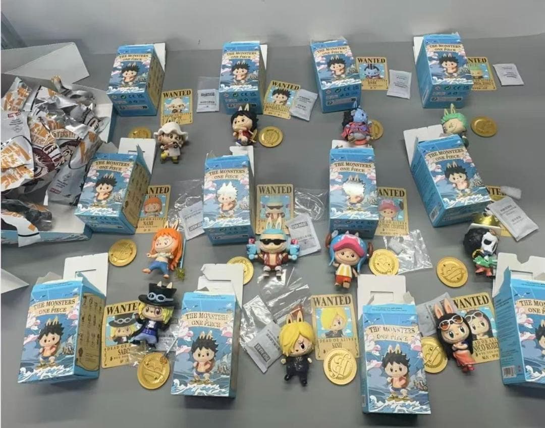 中古開封済 POPMART正規品ONE PIECE x LABUBU フィギュア