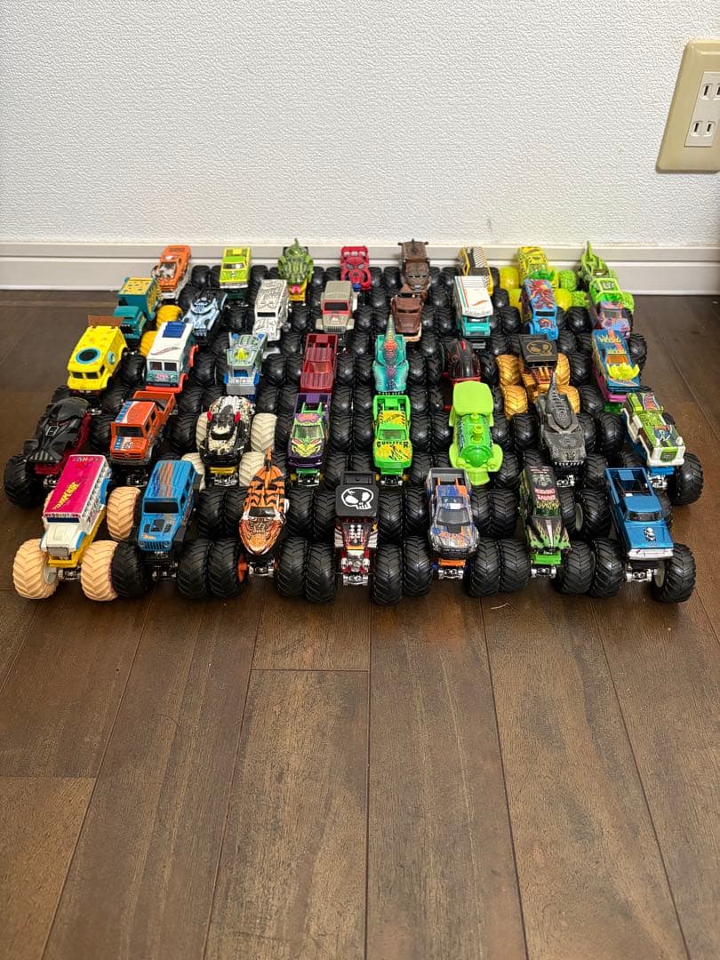 Hot Wheelsモンスタートラック39台セット