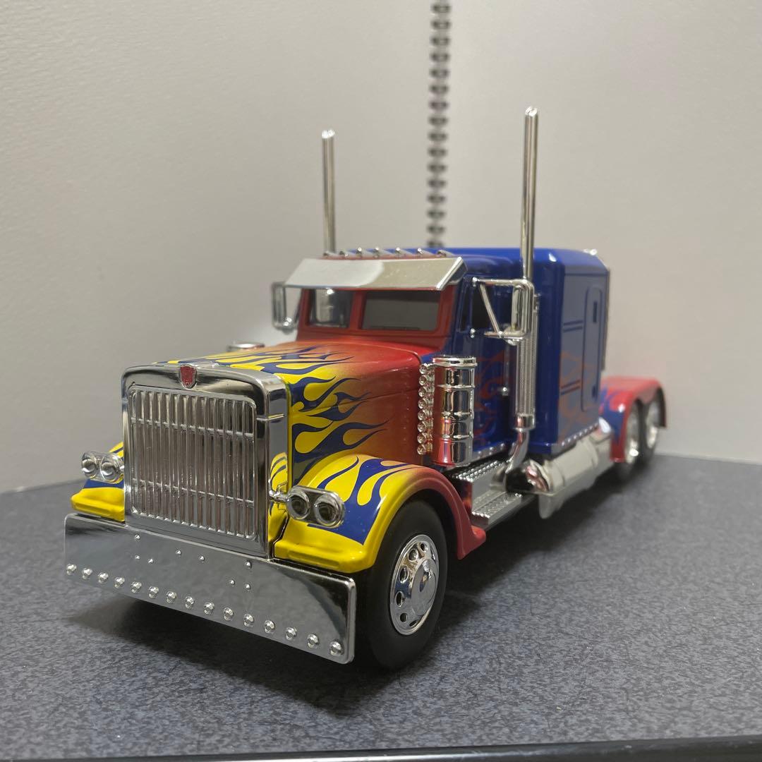 Jadaトイズ　1:24 トランスフォーマー オプティマス プライム ミニカー