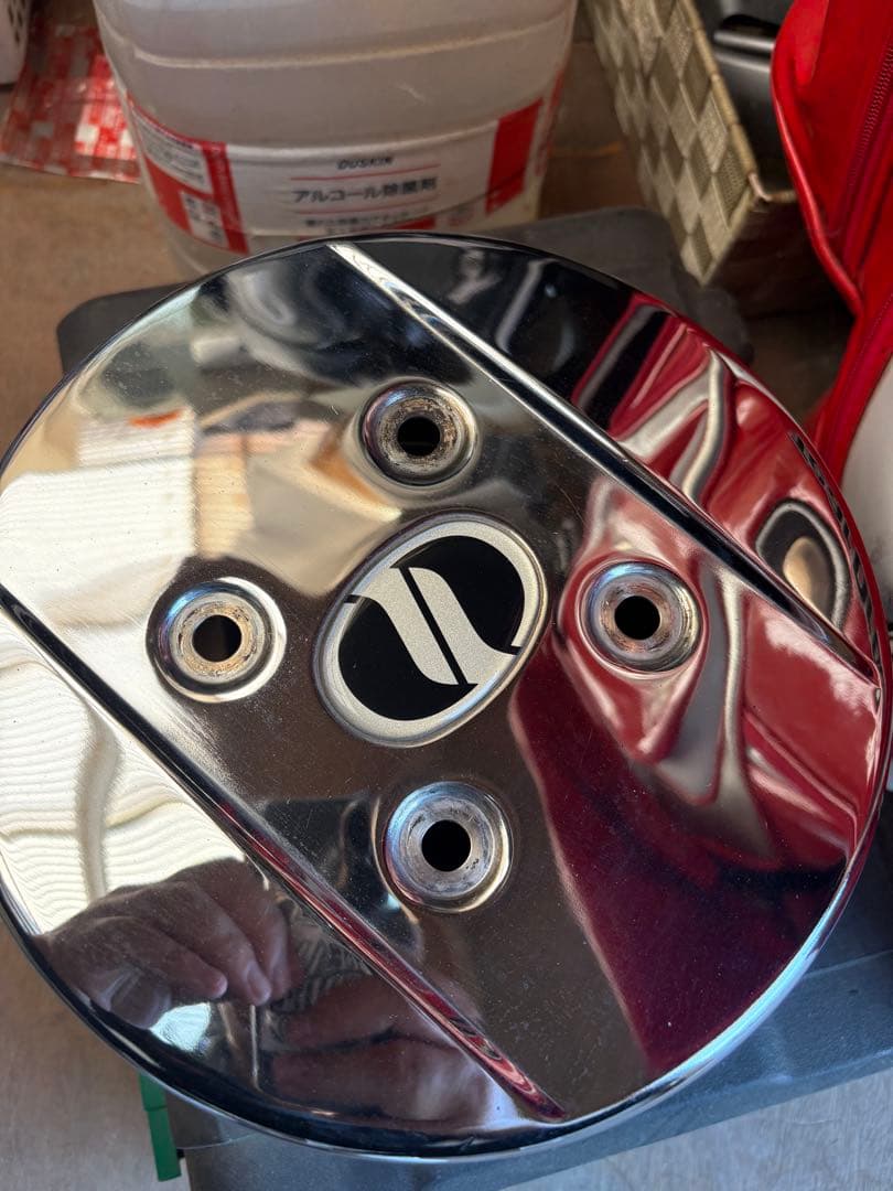 UDビックサム低床　純正リアセンターキャップ4枚