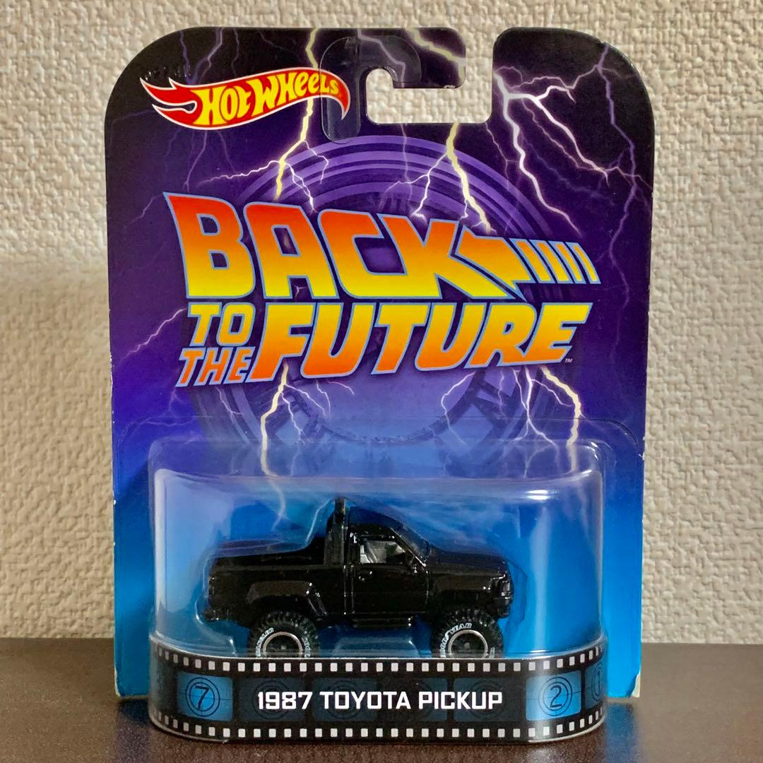 ホットウィール トヨタ ハイラックス バックトゥザフューチャー レトロ