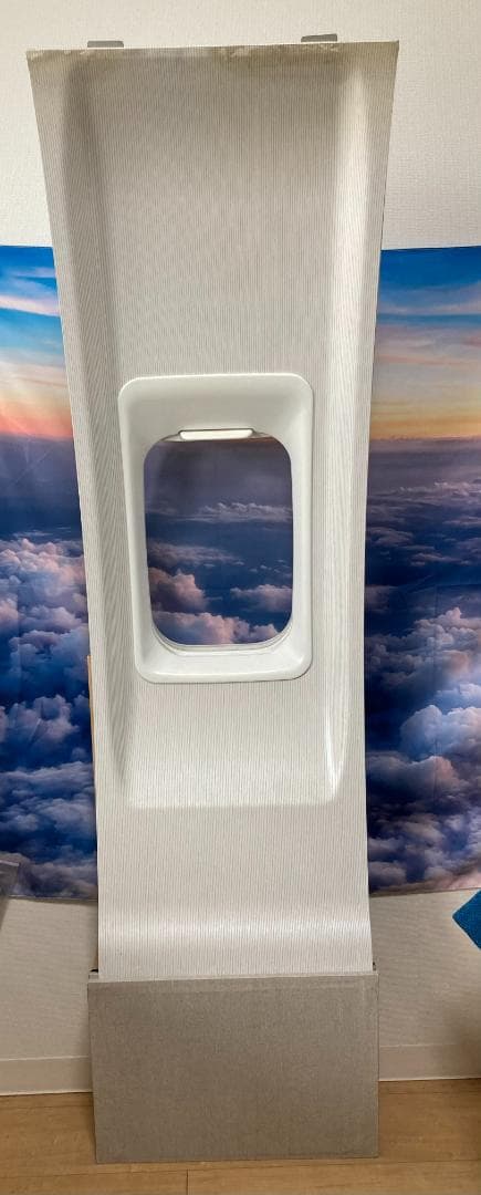 ボンバルディア CRJ200 機内 客室 内装 壁 パネル ウィンドウガラス ジェイエア 機材一覧 ボンバルディア CRJ-200 | FlyTeam(フライチーム)