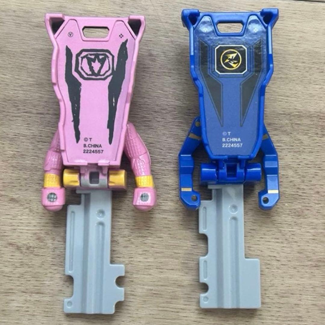 レンジャーキー　アバレピンク＆ニンジャマン