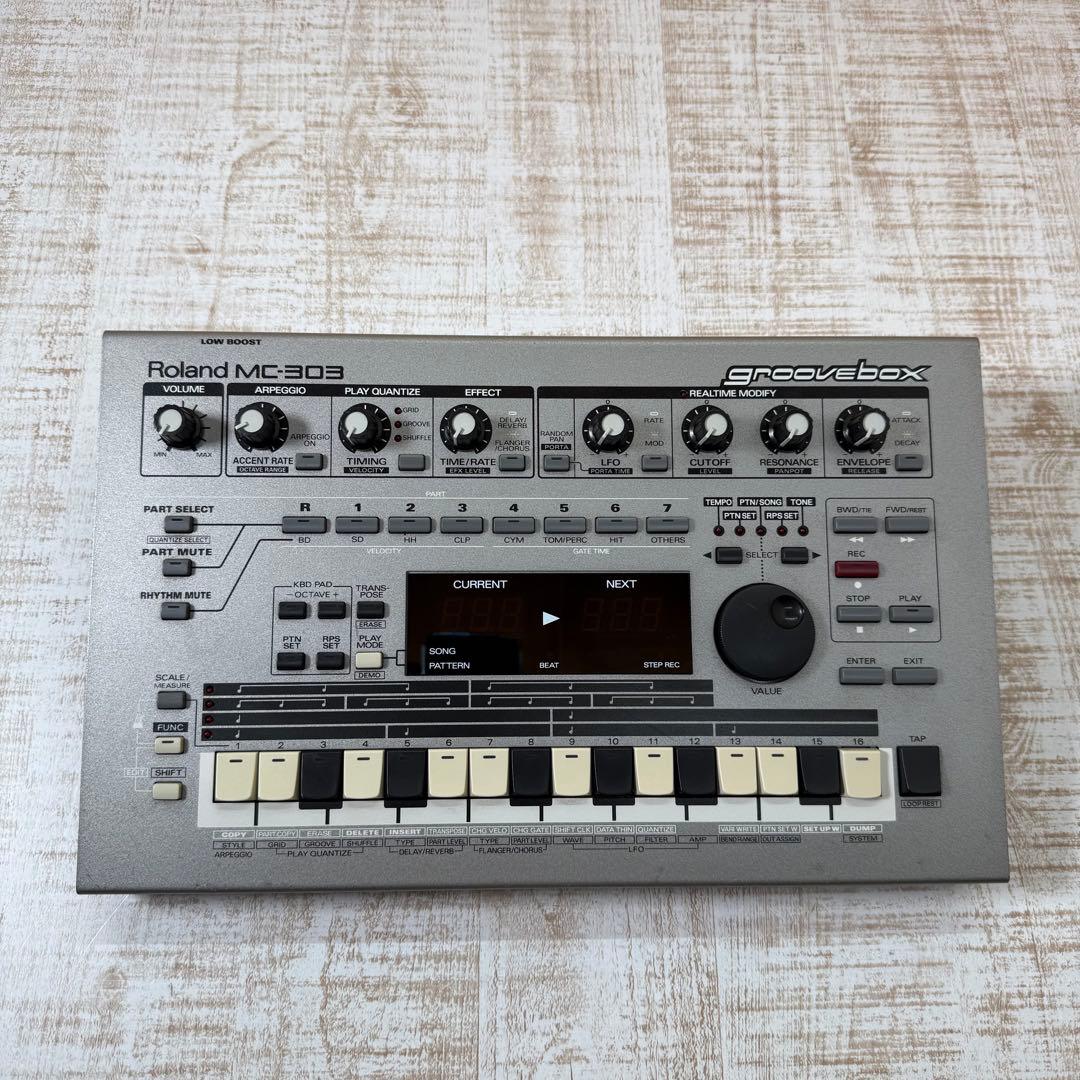 Roland MC-303 Groovebox グルーヴボックス　ローランド Roland MC-303 - Wikipedia