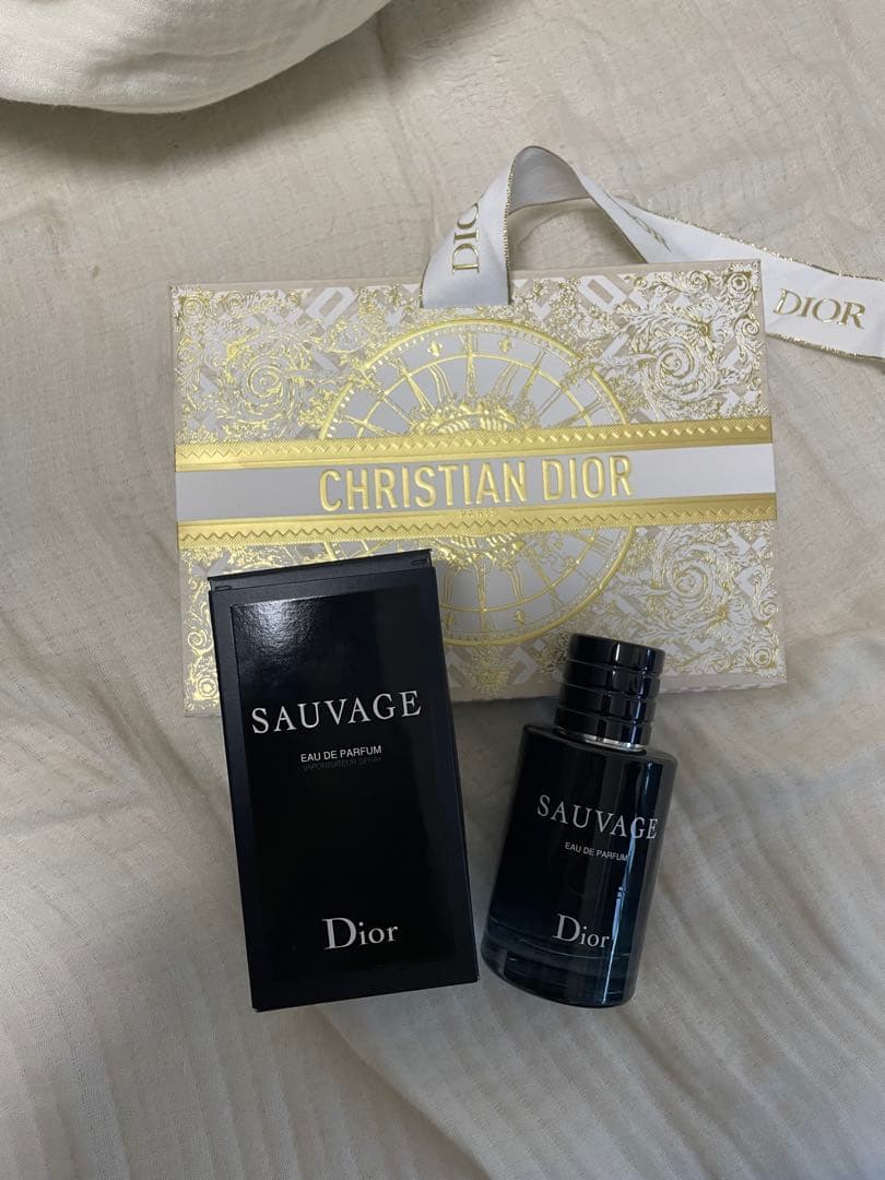 Dior Sauvage Eau de Parfum 60mlギフトボックス付き 楽天市場】【純正ラッピング】ディオール 香水 Dior メンズ