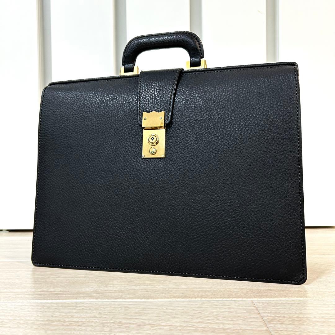 GINZA TANIZAWA 銀座タニザワ ダレスバッグ 本革 真鍮錠前付き 黒 栃木レザー 牛革 ダレスバッグ M | 株式会社 銀座タニザワ | Japan