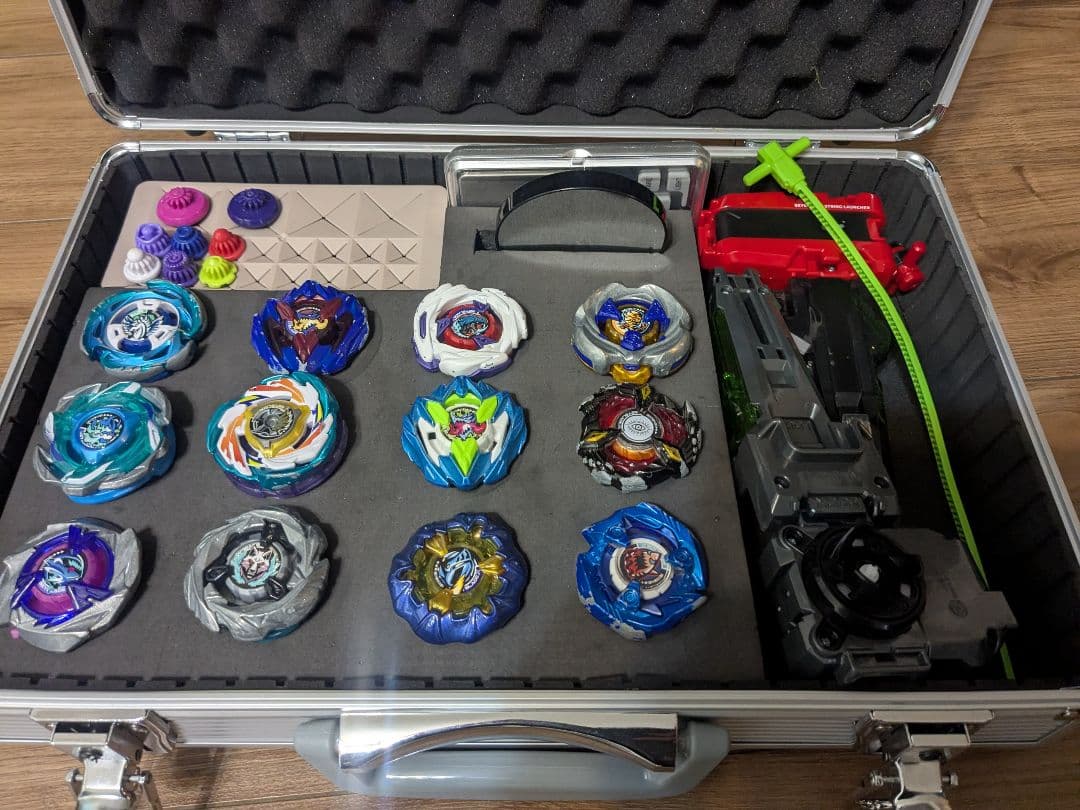 ベイブレードX ベイケース アルミケース