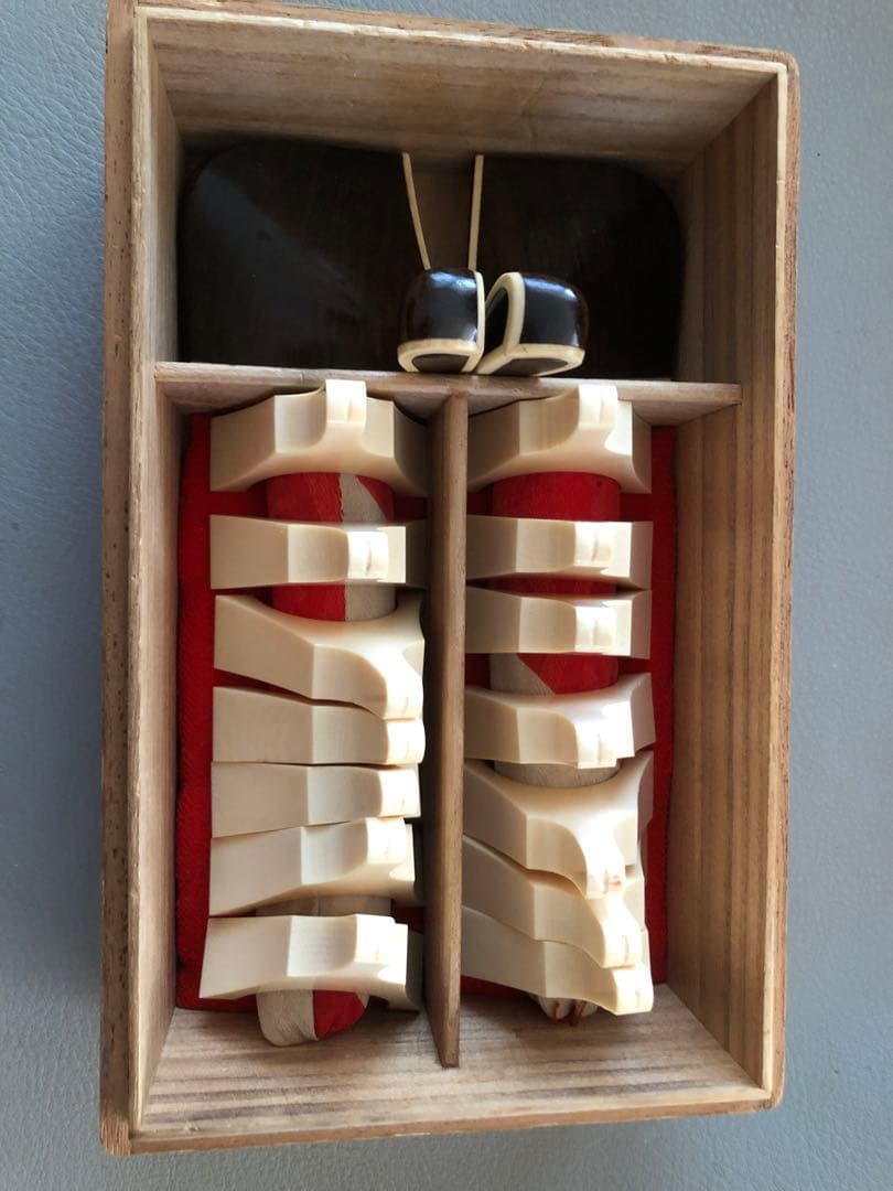 13弦用　天然素材琴柱14ケと猫足　桐箱入り