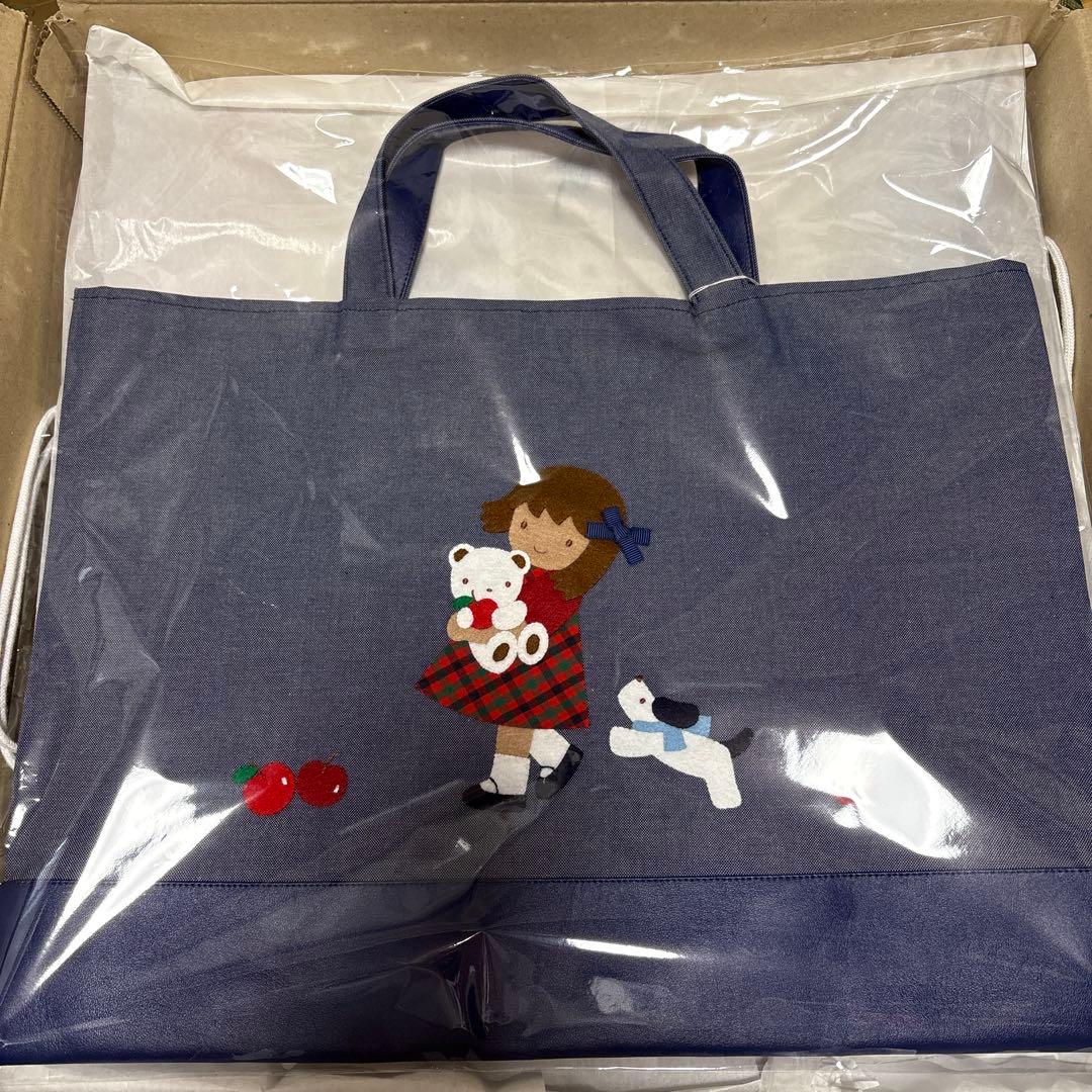 ファミリア　デニムバッグ　　　ネイビー　2025ss りんごがいっぱい