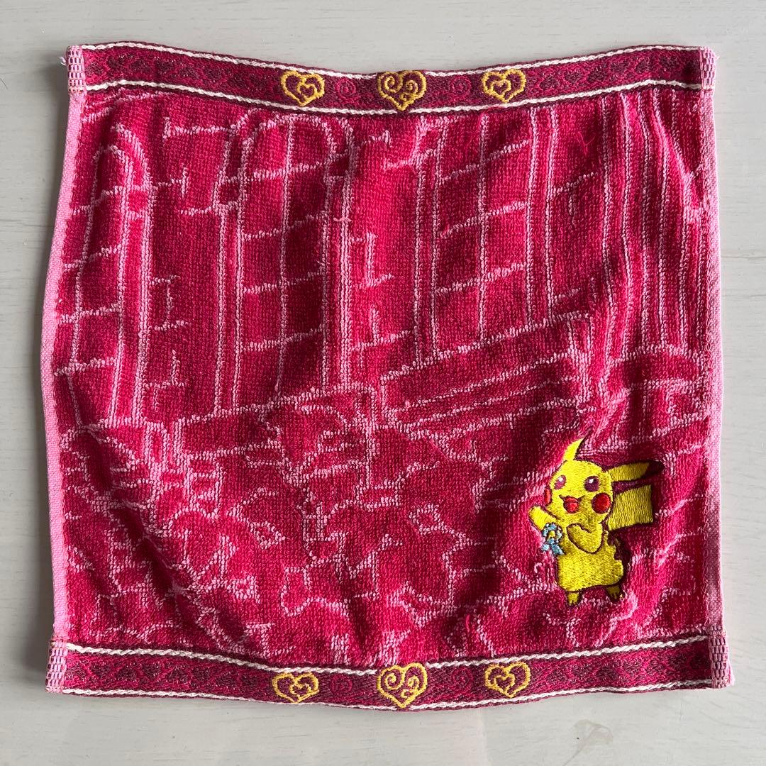 メルカリ内唯一の出品！ ポケモンセンター限定商品 ピカチュウハンカチ ポケモンセンター ピカチュウ ハンカチ ハンドタオル 横浜 東京 限定