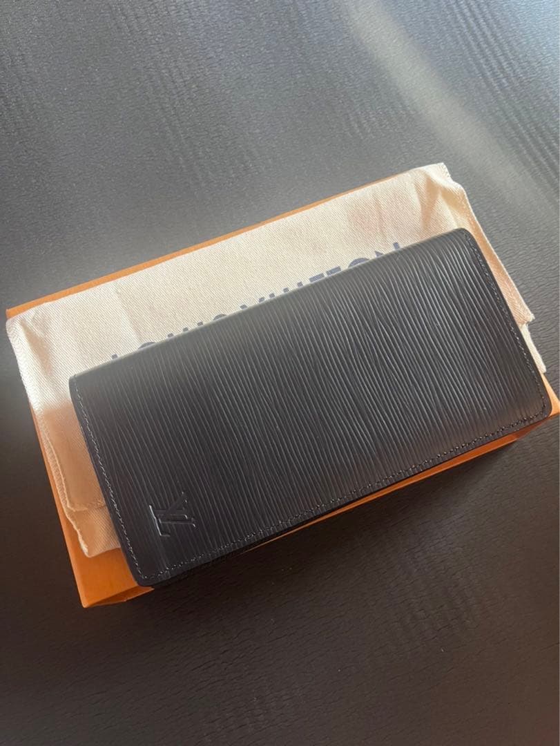 領域展開　　ルイヴィトン LOUIS VUITTON 長財布・箱付属品付