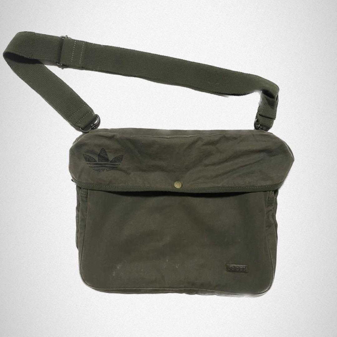 バッグ vintage old adidas messenger bag Y2K 00S】アディダス メッセンジャーバッグ Y2K テック 大容量 黒 ブラック
