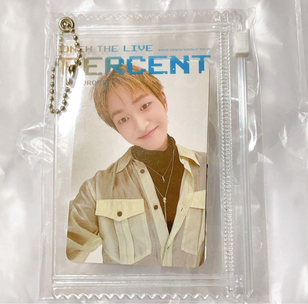 SHINee ONEW オニュ ヨーロッパ ツアー パリ ロンドン トレカ