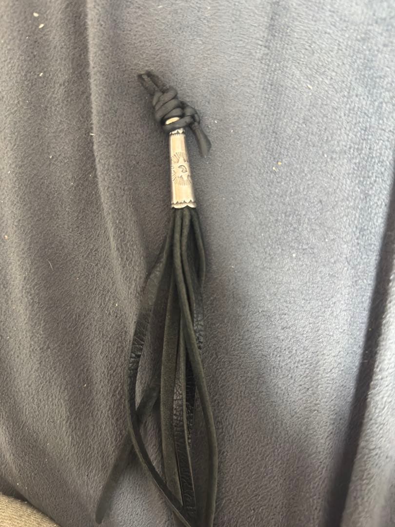 ラリースミス レザー タッセル キーホルダー